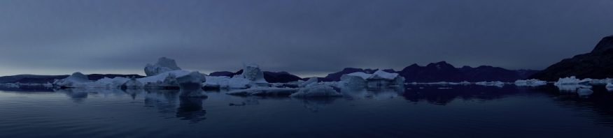 Fjord Sermilik, icebergs